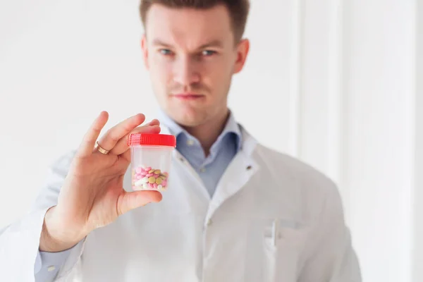 Doctor Hands Holding Jar Capsules — Stock Photo, Image