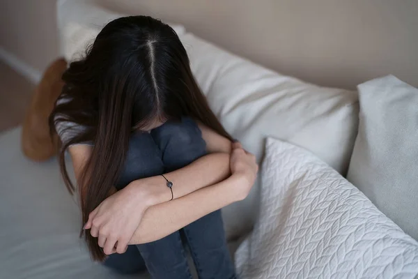 Adolescente Triste Sintiéndose Mal Solo Sintiéndose Deprimido Arrepentimientos Error Tener — Foto de Stock