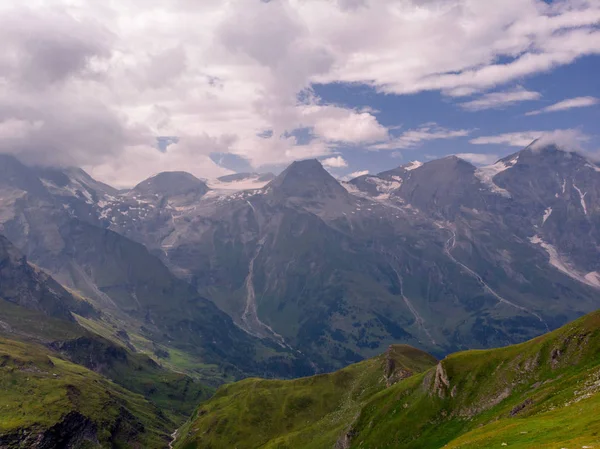 Herrliche Luftaufnahme Der Alpinen Berge — Stockfoto