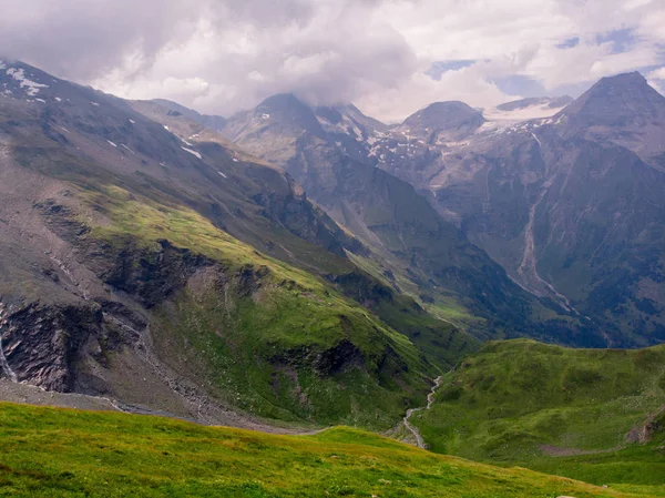 Herrliche Luftaufnahme Der Alpinen Berge — Stockfoto