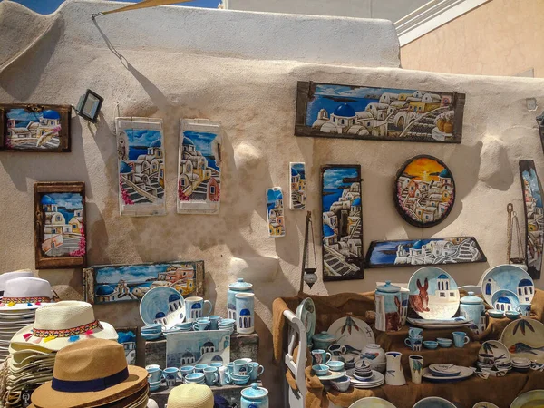 Santorini Grecia Septiembre 2017 Tienda Recuerdos Bajo Cielo Abierto Muchas — Foto de Stock