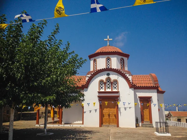 Elounda Creta Grecia Septiembre 2017 Una Pequeña Iglesia Griega Sobre —  Fotos de Stock