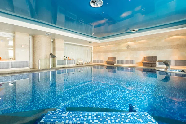 Otel spa merkezinde Kapalı Yüzme Havuzu