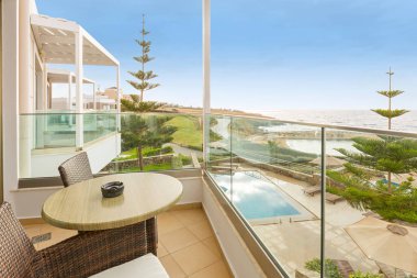 Deniz manzaralı otel Teras