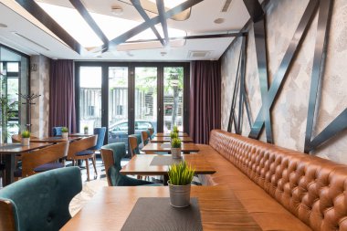 Modern bir otel lounge cafe bar restoran iç