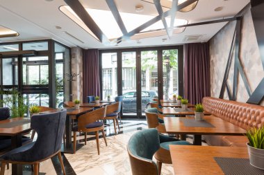 Modern bir otel lounge cafe bar restoran iç