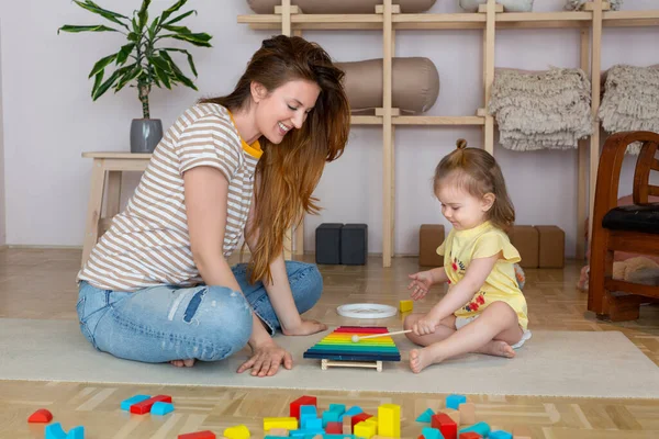 Madre Jugando Con Hija — Foto de Stock