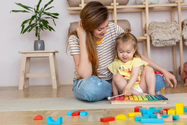 Madre Jugando Con Hija — Foto de Stock