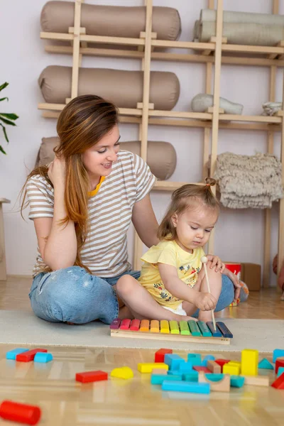 Madre Jugando Con Hija — Foto de Stock