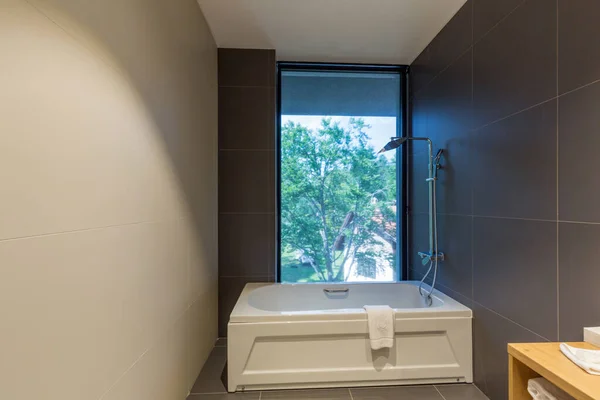 Interior Luxury Hotel Bathroom Hydromassage Bathtub — Stock Photo, Image