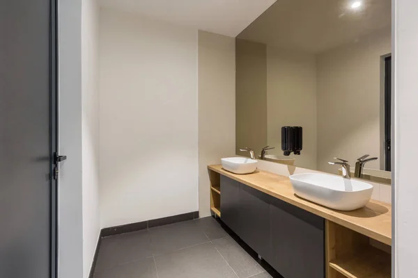 Intérieur Une Salle Bain Hôtel Intérieur Avec Cabine Douche — Photo