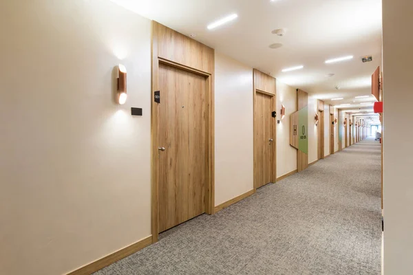 Interior Long Hotel Corridor Doorway — Stock Photo, Image