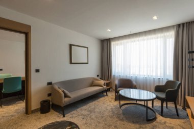 Lüks bir otel dairesi.