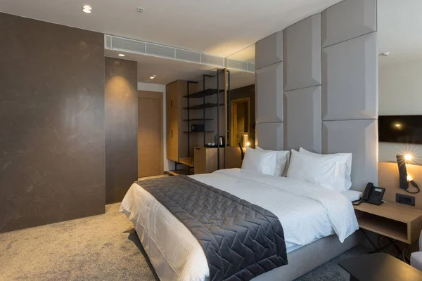 Interieur Eines Luxuriösen Master Bett Hotelzimmers — Stockfoto