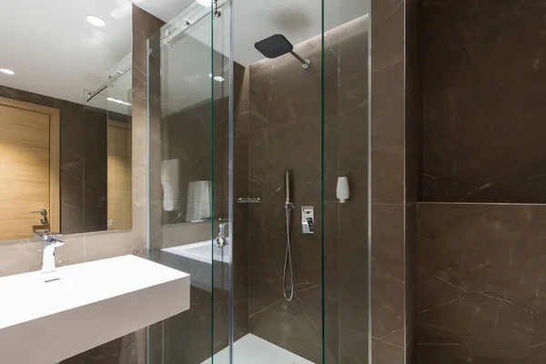 Intérieur Une Salle Bain Hôtel Intérieur Avec Cabine Douche — Photo