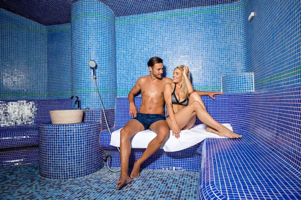 Handsome Young Couple Relaxing Tepidarium Decorated Mosaic Stones — Stock Photo, Image