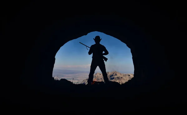 Berg Man Grot Nieuwe Avonturen — Stockfoto