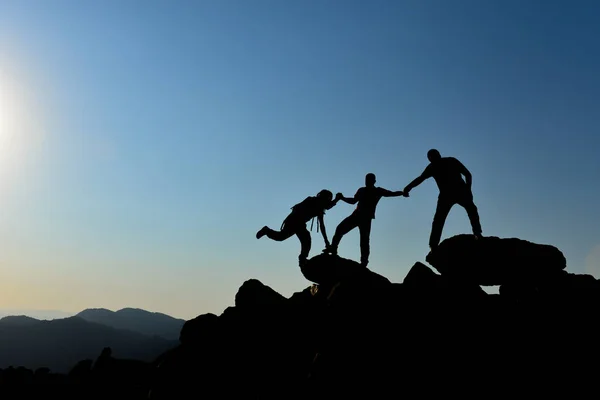 Unity of crazy climbers and the successful team spirit — Stock Photo, Image