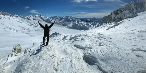 Успешная история альпиниста и огромное удовольствие от — стоковое фото