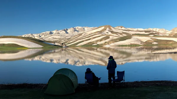 Expéditions dans les hautes terres, camping relaxant et vues spectaculaires — Photo