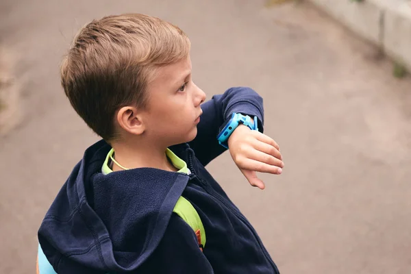 Draagbare Kinderen Baby Slim Horloge Belt Mam Locatie Tracking Met — Stockfoto