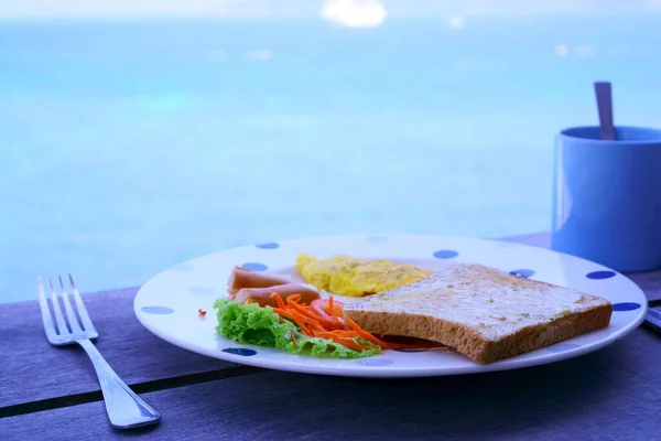 Американский Завтрак Пляже — стоковое фото