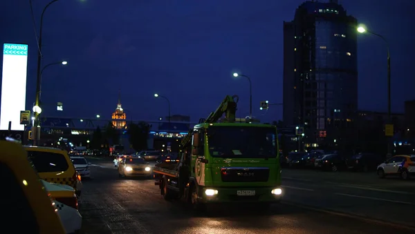 莫斯科 - 2018年9月16日：莫斯科街交通繁忙. — 图库照片