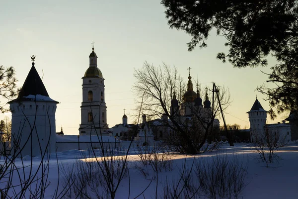 Tobolsk es una ciudad en Rusia. Tobolsk Kremlin . — Foto de Stock