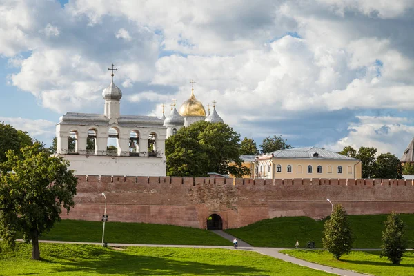 Veliky Novgorod is one of the oldest and important historic citi — Stock Photo, Image