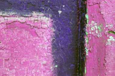 Ahşap üzerinde eski boya kalıntıları olan eski ahşap bir arka plan. Eski bir ağacın dokusu, eski bir ahşap arka plan soyma boyası. Kırık boyalı eski mavi tahta