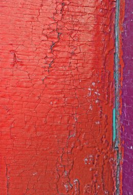 Ahşap üzerinde eski boya kalıntıları olan eski ahşap bir arka plan. Eski bir ağacın dokusu, eski bir ahşap arka plan soyma boyası. Kırık boyalı eski mavi tahta