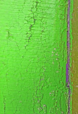 Ahşap üzerinde eski boya kalıntıları olan eski ahşap bir arka plan. Eski bir ağacın dokusu, eski bir ahşap arka plan soyma boyası. Kırık boyalı eski mavi tahta