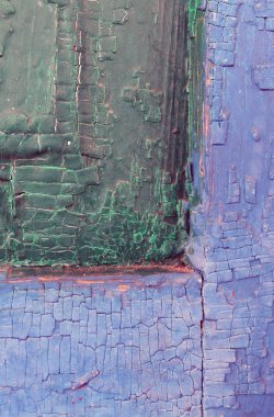 Ahşap üzerinde eski boya kalıntıları olan eski ahşap bir arka plan. Eski bir ağacın dokusu, eski bir ahşap arka plan soyma boyası. Kırık boyalı eski mavi tahta