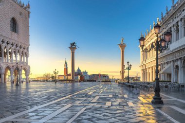 Venedik, gündoğumu. Sabah San Marco meydanında Venedik, İtalya.