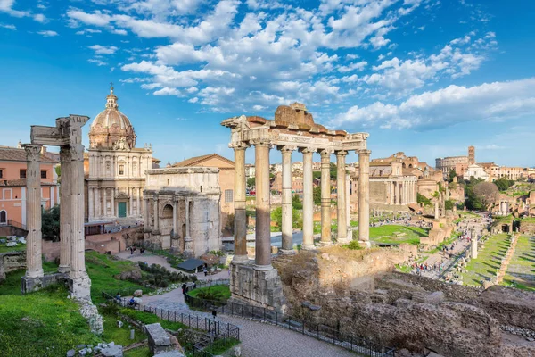 Gyönyörű Forum Romanum Napnyugtakor Róma Olaszország — Stock Fotó