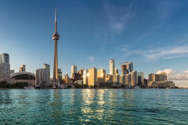 Gün batımında - Toronto, Ontario, Kanada Toronto manzarası. 