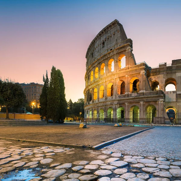 Blick Auf Das Kolosseum Rom Morgen Vor Sonnenaufgang Rom Italien — Stockfoto