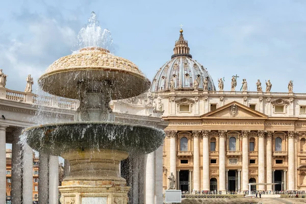 Vatikán Kút Szent Péter Bazilika Vatikán Vatikáni Szent Péter Téren — Stock Fotó