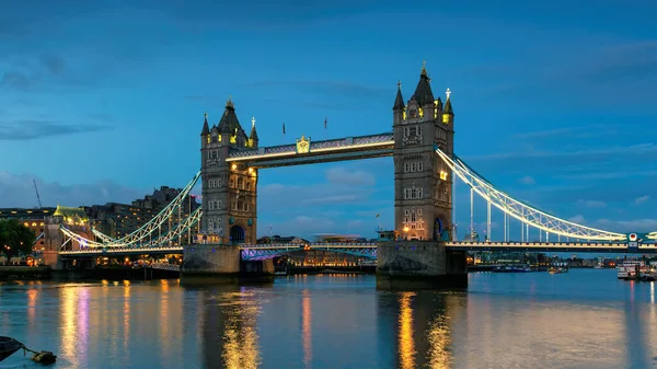 London Tower Bridge Την Νύχτα Στην Αγγλία Ηνωμένο Βασίλειο — Φωτογραφία Αρχείου