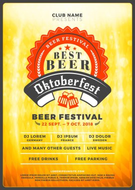 Oktoberfest bira Festivali kutlama. Tipografi şablon bira partisi için poster veya el ilanı. Vintage bira Etiket ışık efektleri ile altın bira arka plan üzerinde