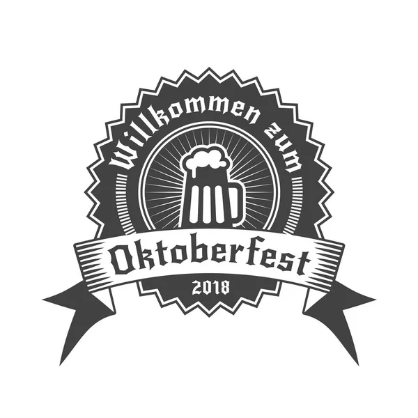 Oktoberfest kutlamaları. Bira Festivali retro tarzı rozet, etiket, amblem. Beyaz arka plan üzerine siyah. Vektör çizim. Bira şirketi şablonu