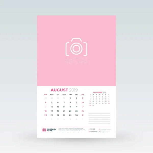 Calendar planner for August 2019. Stationery design template. Vector illustration — Stock Vector