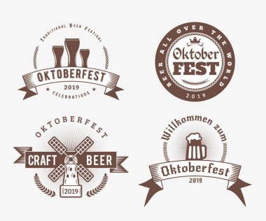 Bira Festivali Oktoberfest kutlamaları. Ayarla retro vintage bira rozetleri, etiketleri, logolar için bar, pub, bira partisi. Vektör tasarım öğeleri