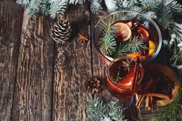 Mulled wine for Christmas and festive period — Stock Photo, Image