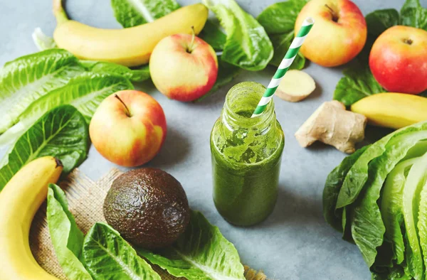 Ingredients for a tropical fruit smoothie with avocado, spinach and banana — Stock Photo, Image