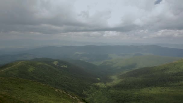 Chornohora gama de montanhas paisagem panorama geral — Vídeo de Stock