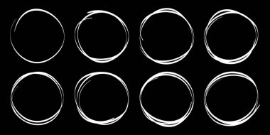 El çizimi daire çerçeve seti. Yuvarlak çizgili daireler çiziyor. Siyah arkaplana izole edilmiş yuvarlak beyaz logo tasarımı elementleri. Vektör illüstrasyonları.