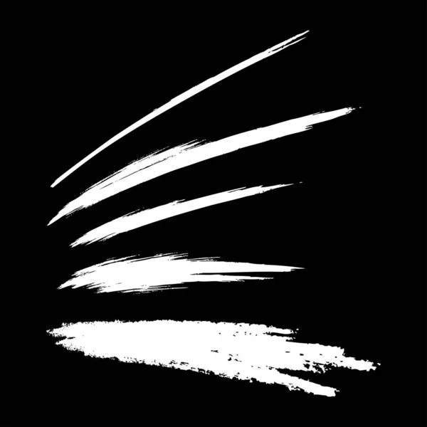 Set di pennellate oblique grunge disegnate a mano bianca. Spazzola che vola striscia. Linee di acquerello nero. Scribble striscioni schizzo. Illustrazione vettoriale — Vettoriale Stock