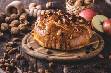 Çek kek chrismas kutlama, fındık ve ceviz, gıda Fotoğrafçılık, gıda hisse senedi, gıda reklam ile lezzetli pasta