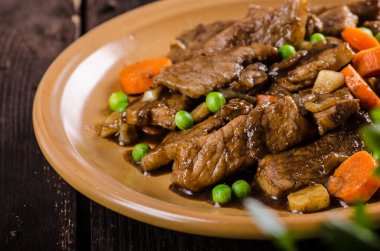 Domuz eti madalyon ile sarımsak sebze ve soya sosu, gıda Fotoğrafçılık, taze ingredience